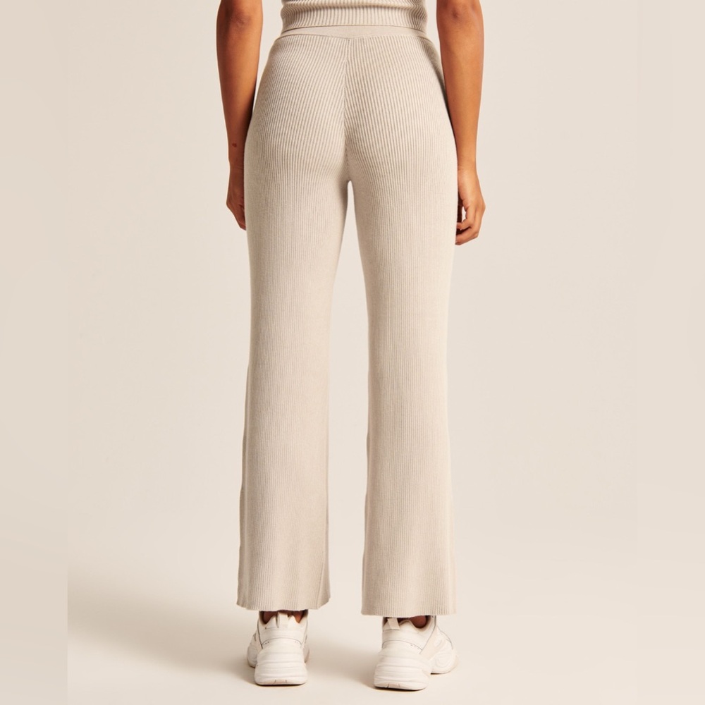 A&F sweater lounge pants